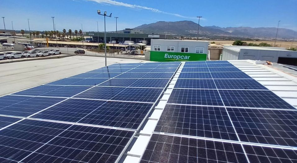 Instalación de placas solares industrial en Málaga con baterías – Europcar