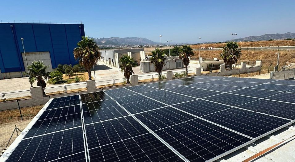 Proyecto de autoconsumo industrial de 90,16 kWp en Goldcar Málaga